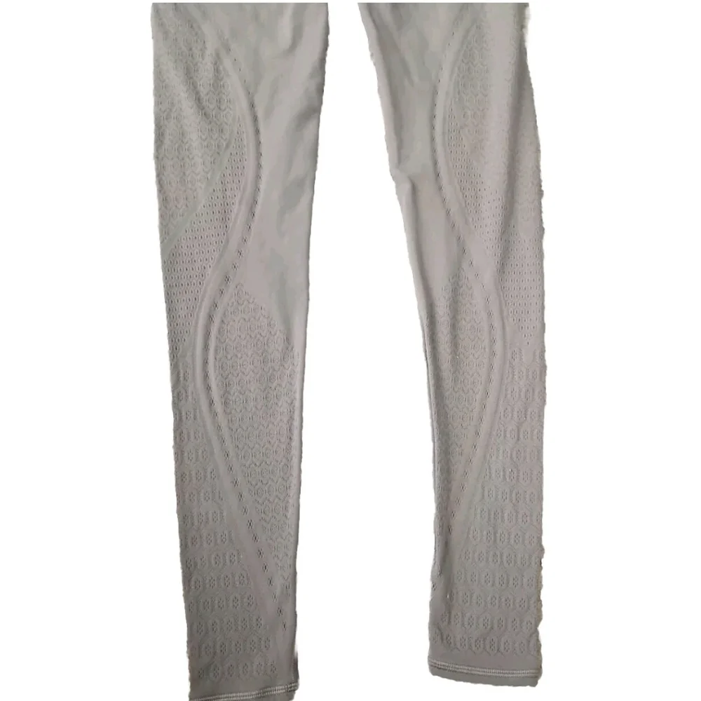 Lululemon Womens Reveal Tight 28